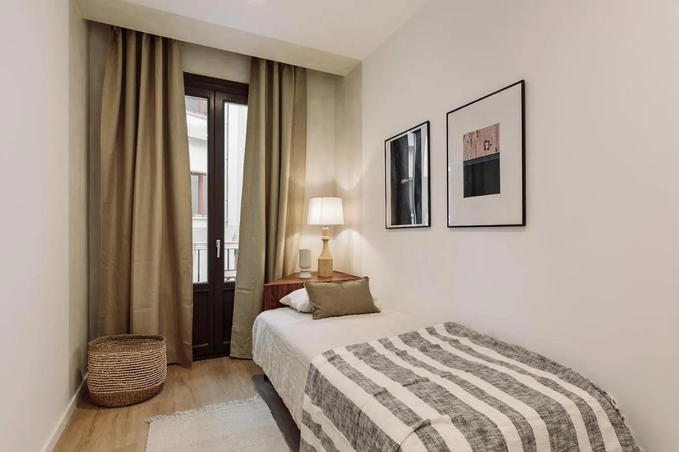 Апартаменты Cetara - 2 Bedrooms, Balcony And Terrace In Ciutat Vella Барселона